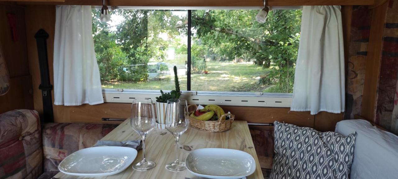 Charmant Camping-Car A La Campagne Labessiere-Candeil Exterior foto
